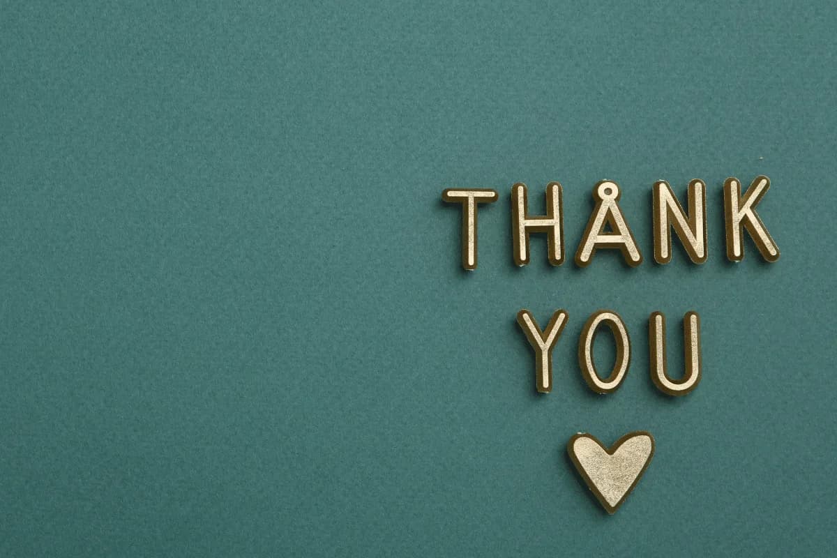 Client and Virtual Assistant building strong working relationship through gratitude and appreciation
